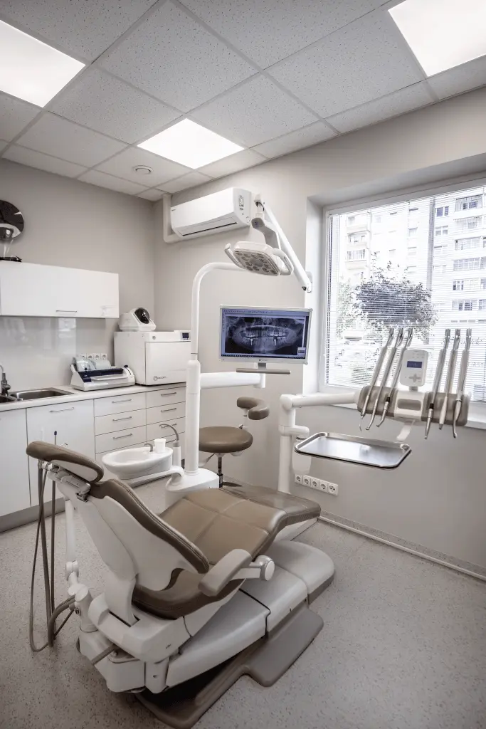 Dental treatment room with equipment